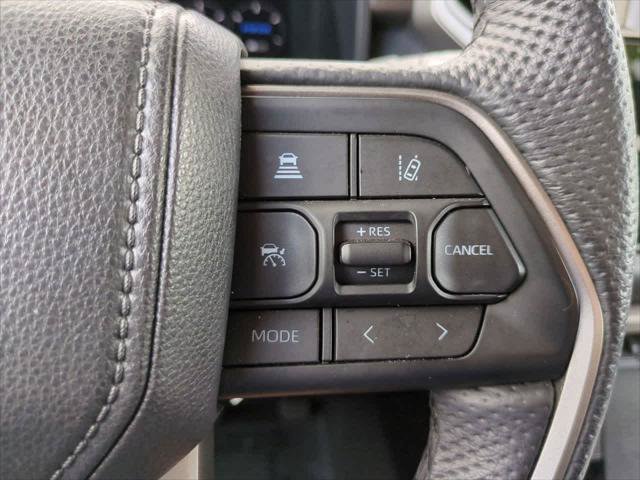 Certified 2025 Toyota Sequoia SR5 AWD/4WD image 26
