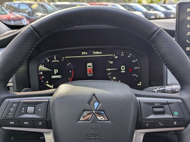 New 2026 Mitsubishi Outlander SE image 34