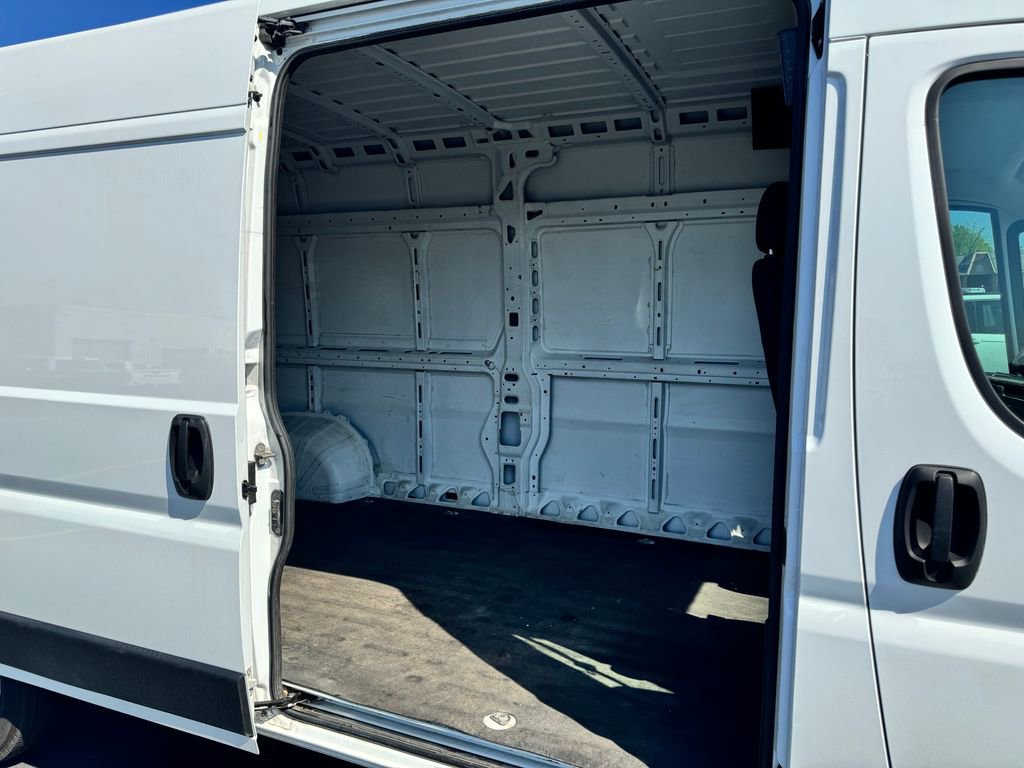 Used 2023 RAM ProMaster 2500 FWD image 14