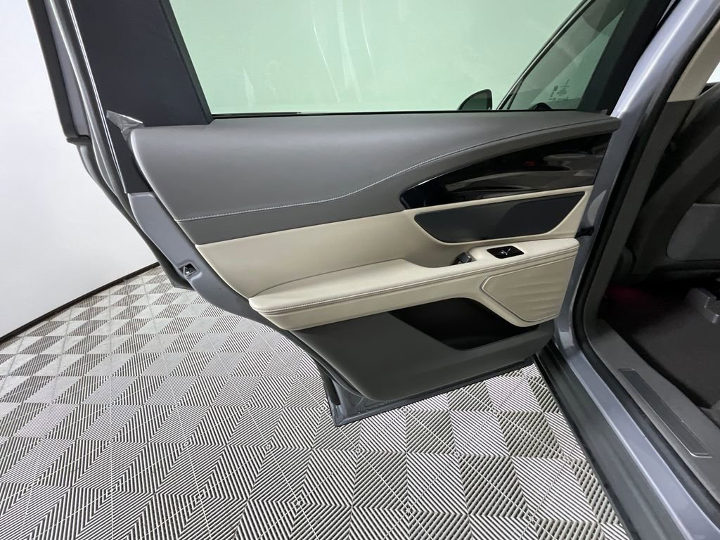 Used 2025 Lincoln Nautilus Premier image 26