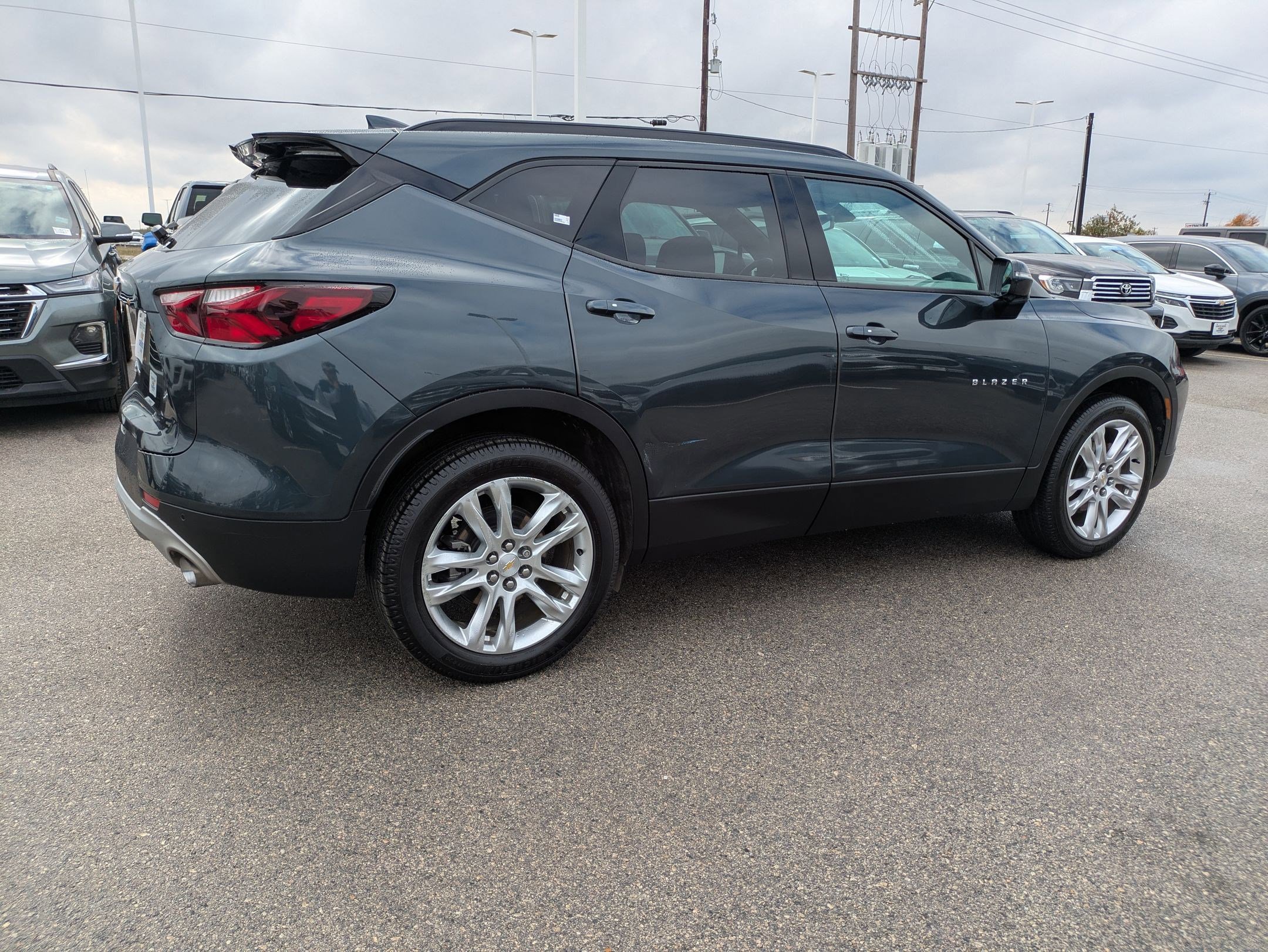 Used 2019 Chevrolet Blazer LT w/ Sun and Wheels Package image 2