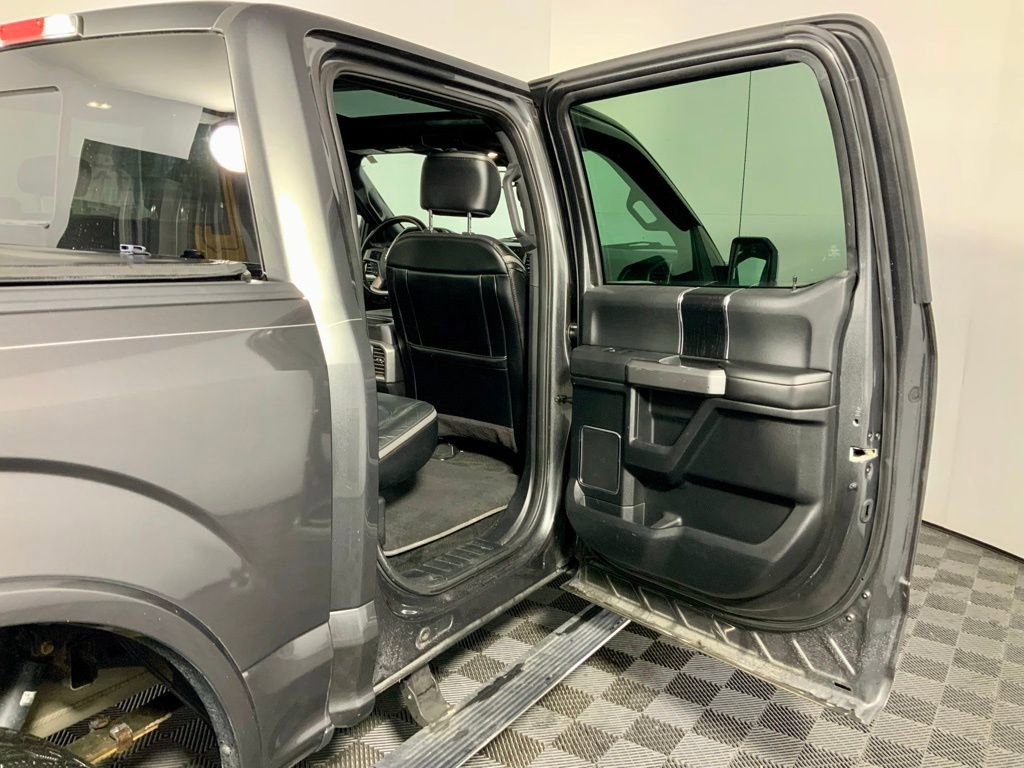 Used 2018 Ford F150 Platinum w/ Equipment Group 701A Luxury image 29