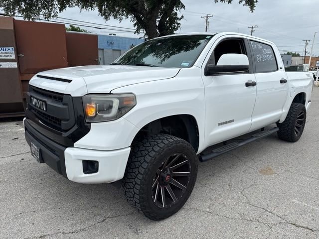Used 2014 Toyota Tundra SR5 w/ SR5 Upgrade Package RWD image 2