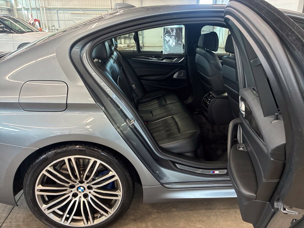 Used 2018 BMW M550i xDrive AWD/4WD image 14