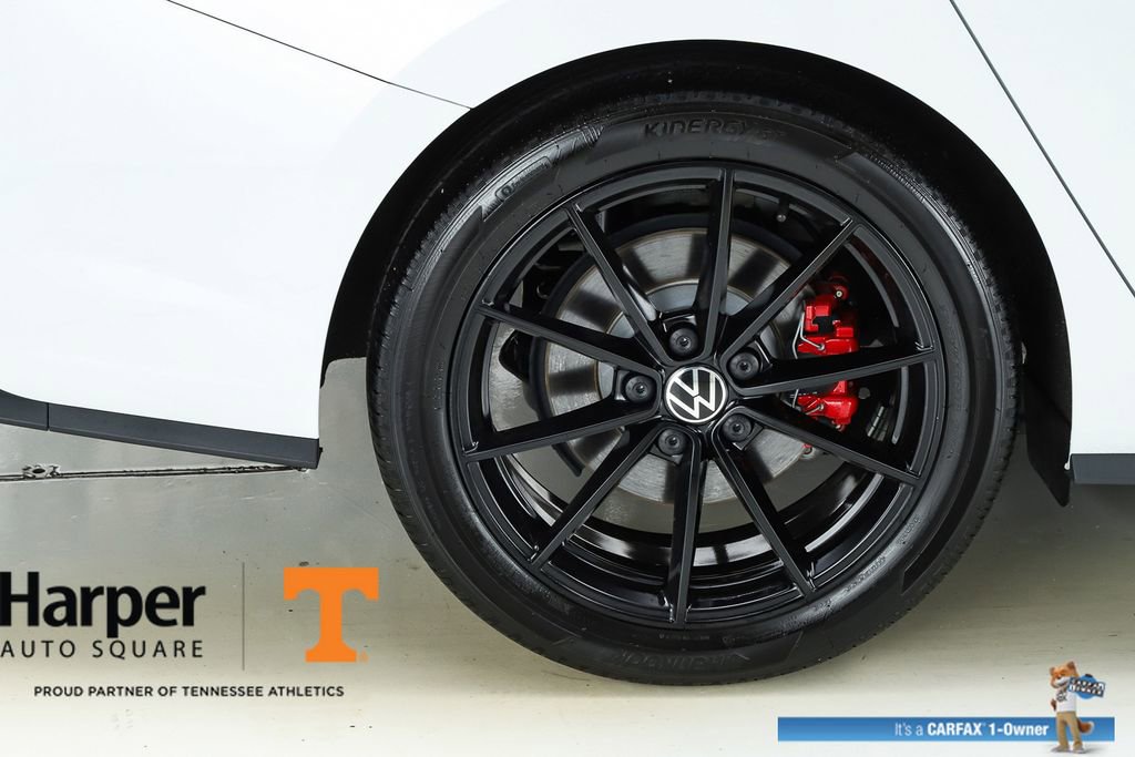 Used 2025 Volkswagen Jetta GLI Autobahn w/ GLI Black Package image 13