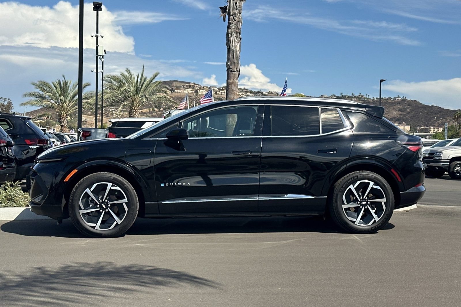 Used 2024 Chevrolet Equinox EV LT FWD image 7