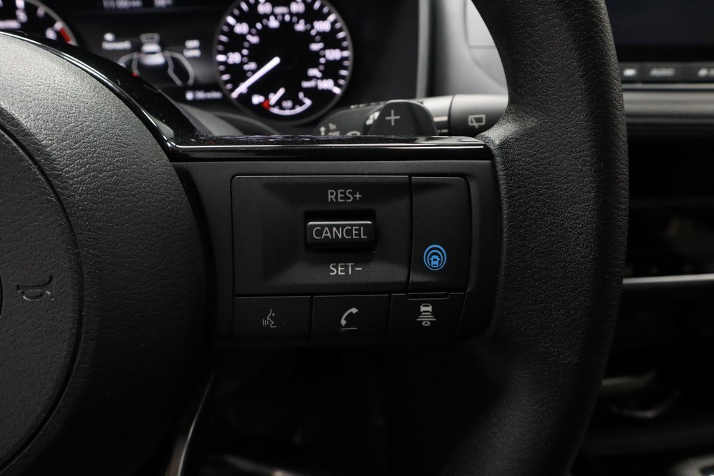 Certified 2023 Nissan Rogue SV image 30