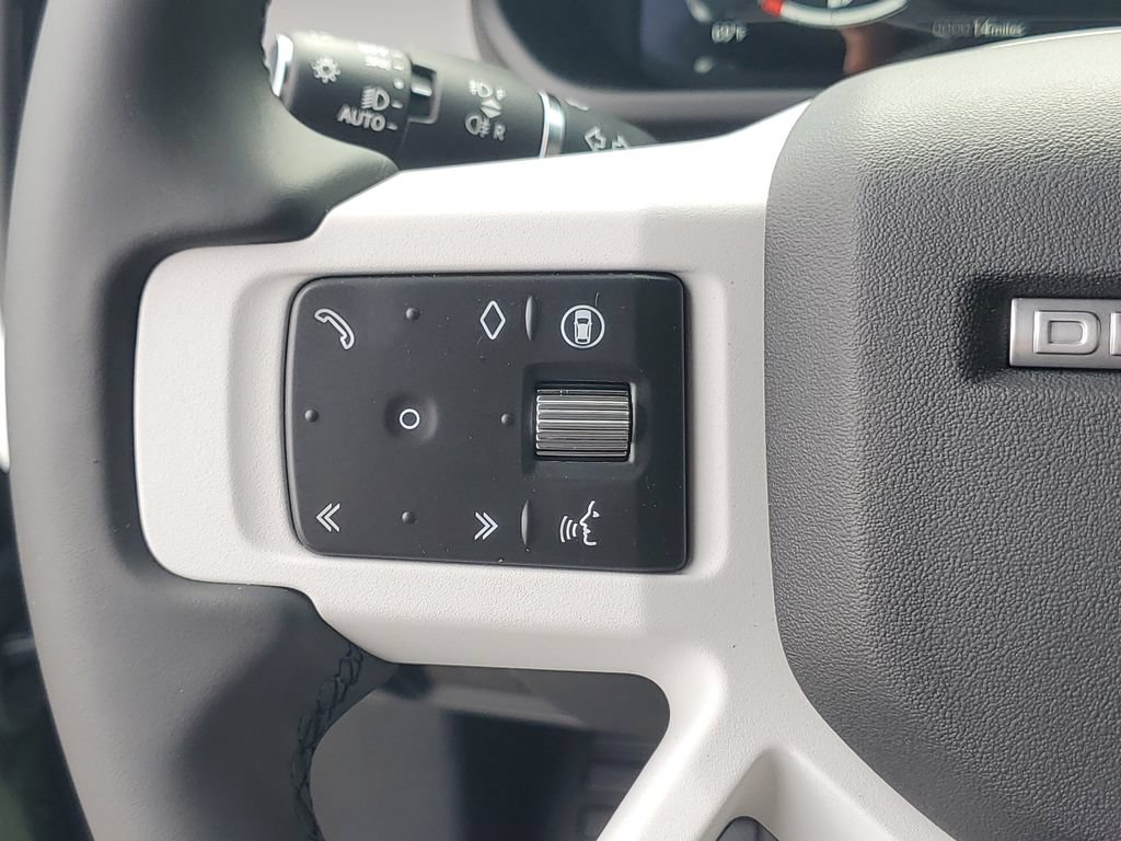 New 2026 Land Rover Defender 110 X-Dynamic SE AWD/4WD image 16
