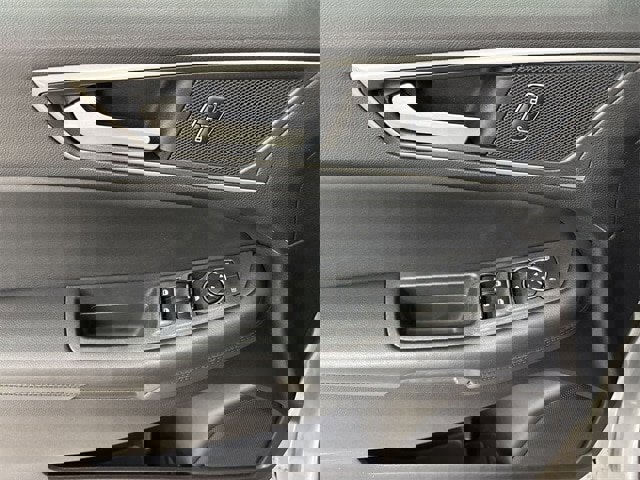 Certified 2021 Ford Edge SEL w/ Convenience Package image 5