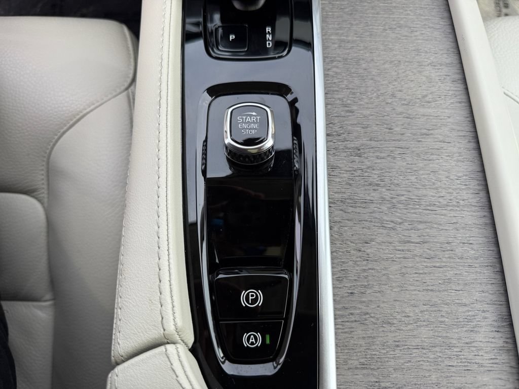 Used 2023 Volvo XC90 B6 Plus w/ Protection Package Premier AWD/4WD image 20