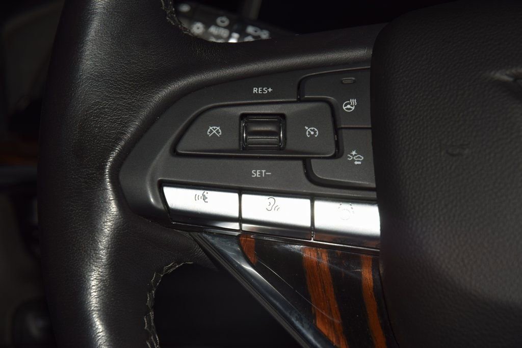 Used 2023 Cadillac Escalade Premium Luxury w/ LPO, Floor Liner Package image 39