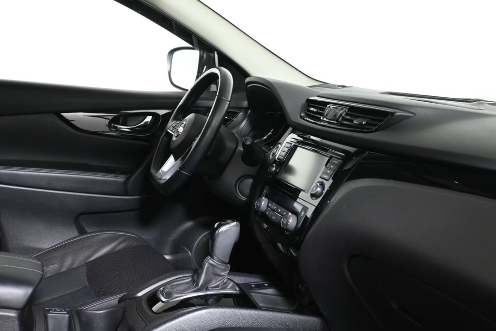Used 2022 Nissan Rogue Sport SL w/ Premium Package AWD/4WD image 33