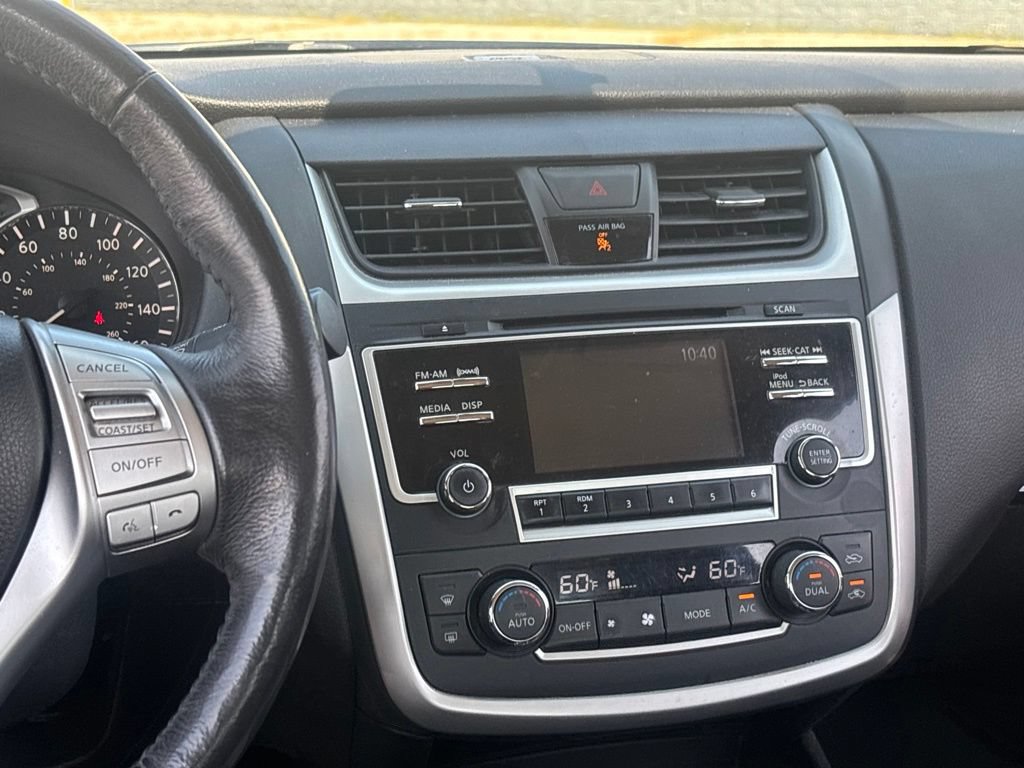Used 2017 Nissan Altima 2.5 SL FWD image 11