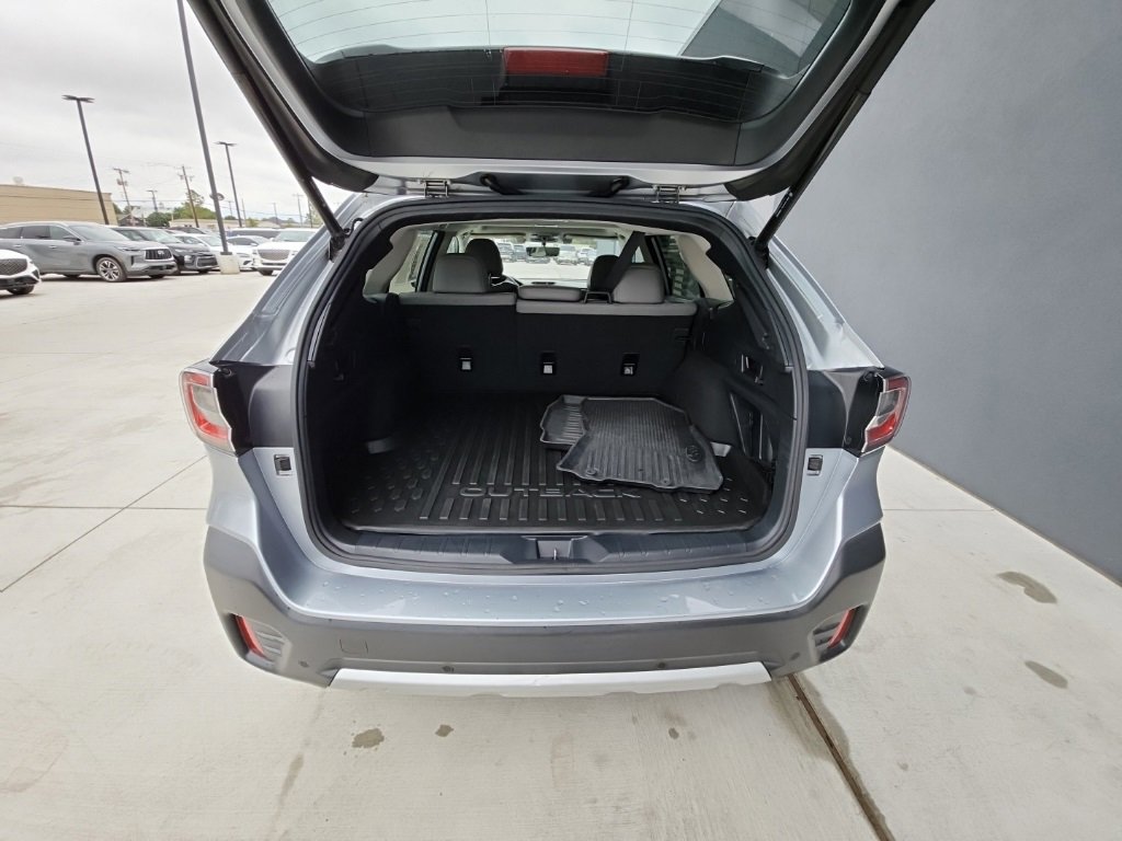 Used 2022 Subaru Outback Limited image 12