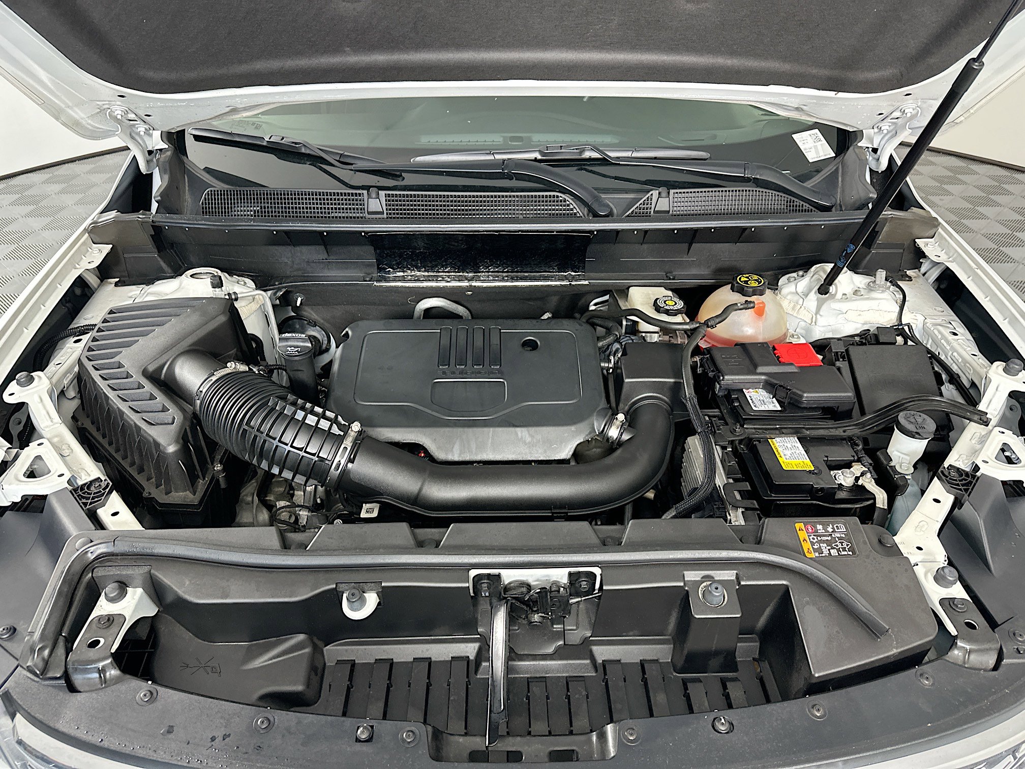 Used 2023 GMC Acadia SLE w/ Driver Convenience Package image 35