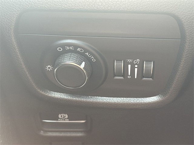 Used 2024 Jeep Grand Cherokee L Laredo image 28