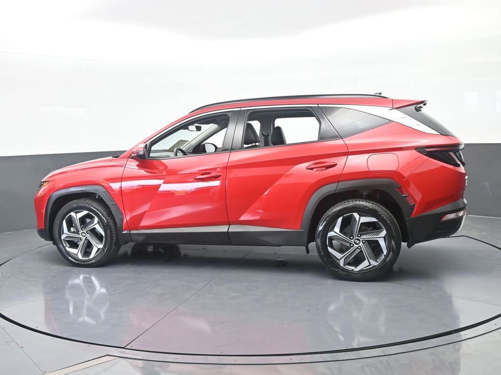 Used 2023 Hyundai Tucson Limited w/ Cargo Package AWD/4WD image 3