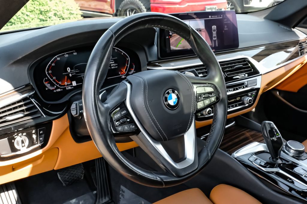 Used 2021 BMW 530i w/ Convenience Package RWD image 14