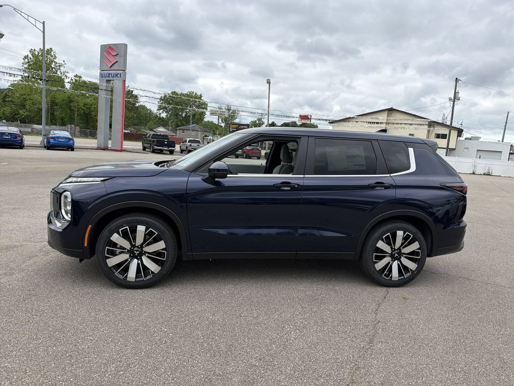 New 2026 Mitsubishi Outlander SE AWD/4WD image 7