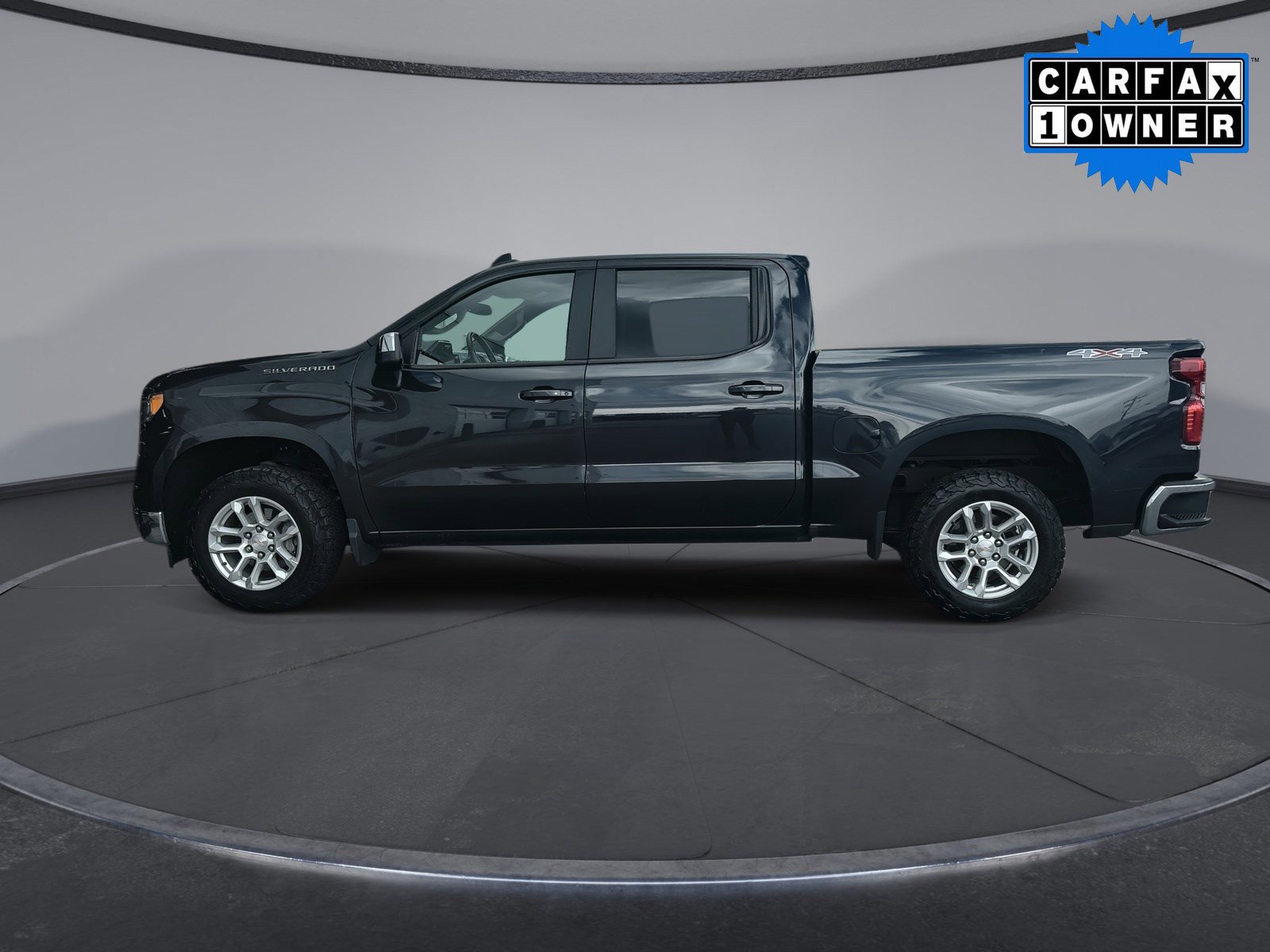 Used 2022 Chevrolet Silverado 1500 LT AWD/4WD image 11