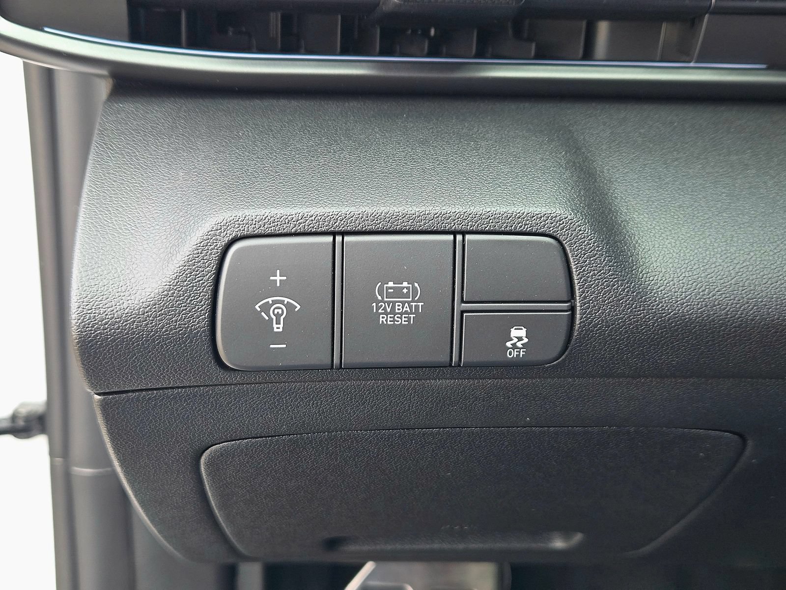 New 2026 Hyundai Elantra SEL FWD image 15