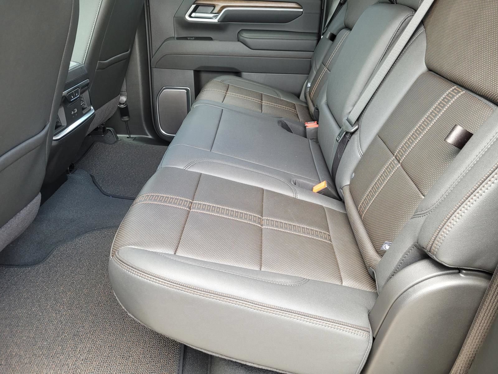 New 2026 Chevrolet Silverado 2500 High Country w/ High Country Premium Package AWD/4WD image 8
