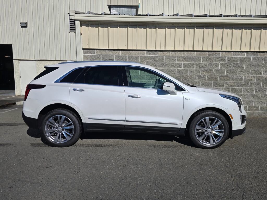 New 2025 Cadillac XT5 Premium Luxury w/ Technology Package image 9