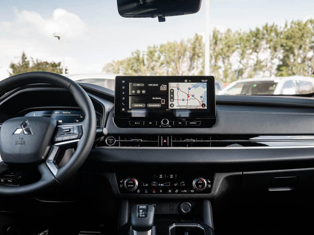 New 2026 Mitsubishi Outlander SEL AWD/4WD image 16