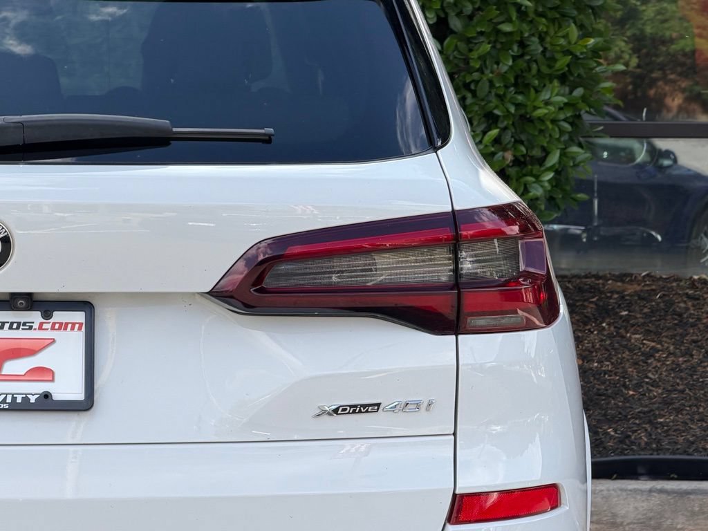 Used 2022 BMW X5 xDrive40i w/ M Sport Package AWD/4WD image 16