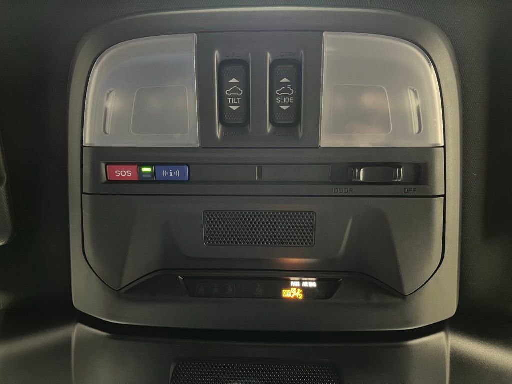 Used 2024 Subaru Crosstrek 2.5i Wilderness image 9