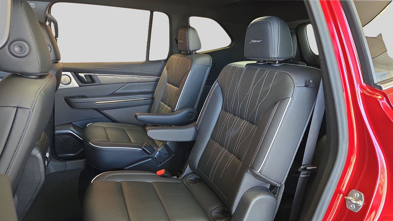 Used 2025 Buick Enclave Avenir w/ Super Cruise Package AWD/4WD image 16