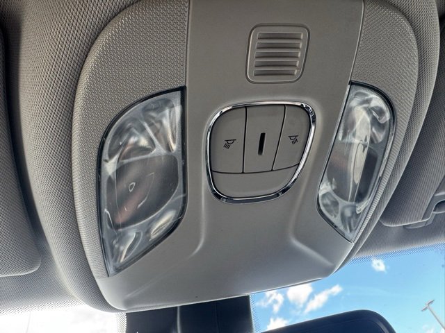 Used 2022 Jeep Compass Trailhawk image 20