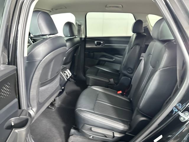 Used 2024 Kia Sorento EX image 25