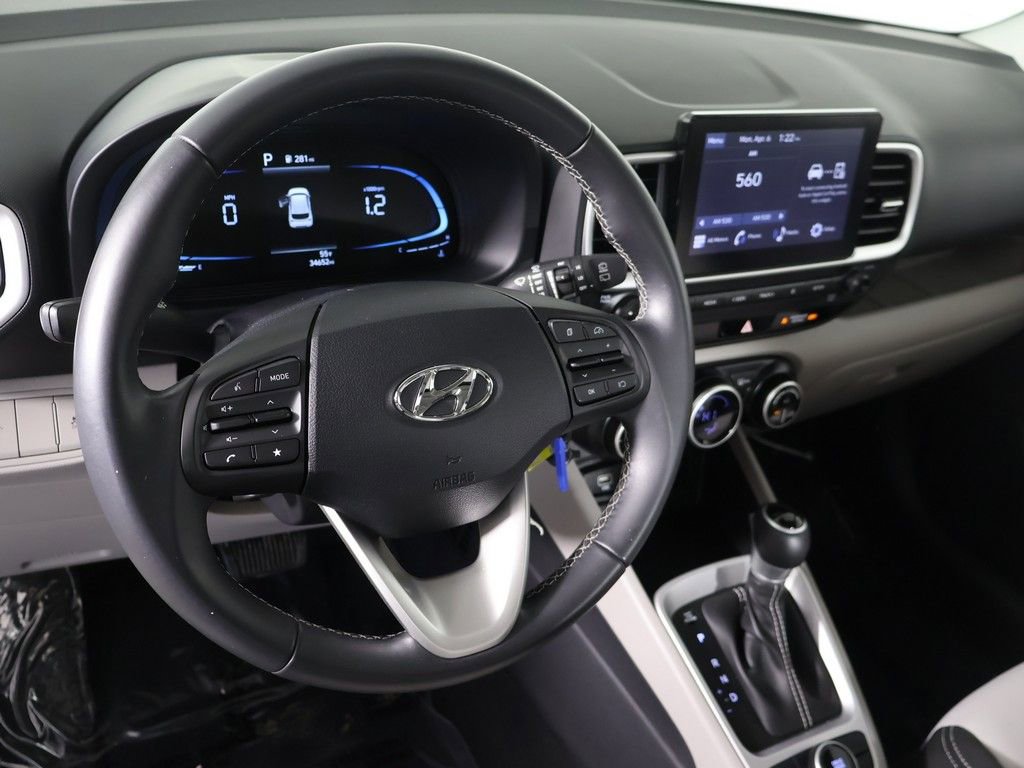 Certified 2023 Hyundai Venue SEL w/ Cargo Package image 24