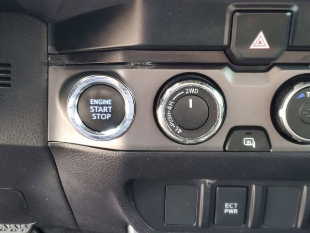 Used 2023 Toyota Tacoma TRD Off-Road image 26