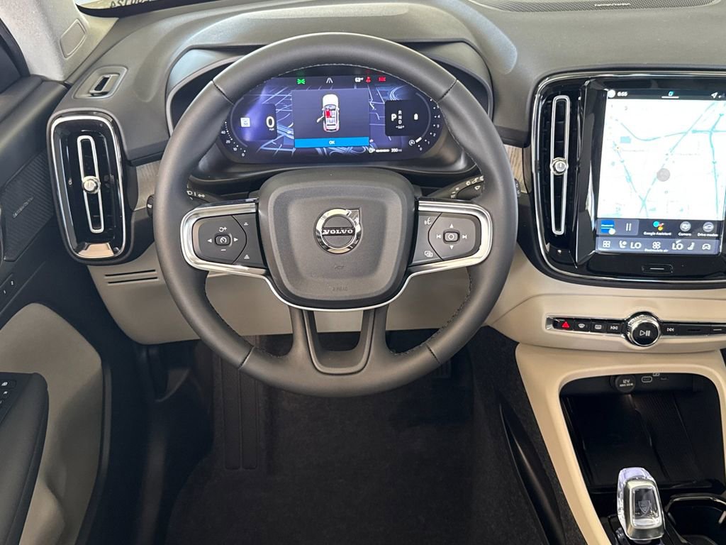 New 2026 Volvo XC40 B5 Ultra image 13