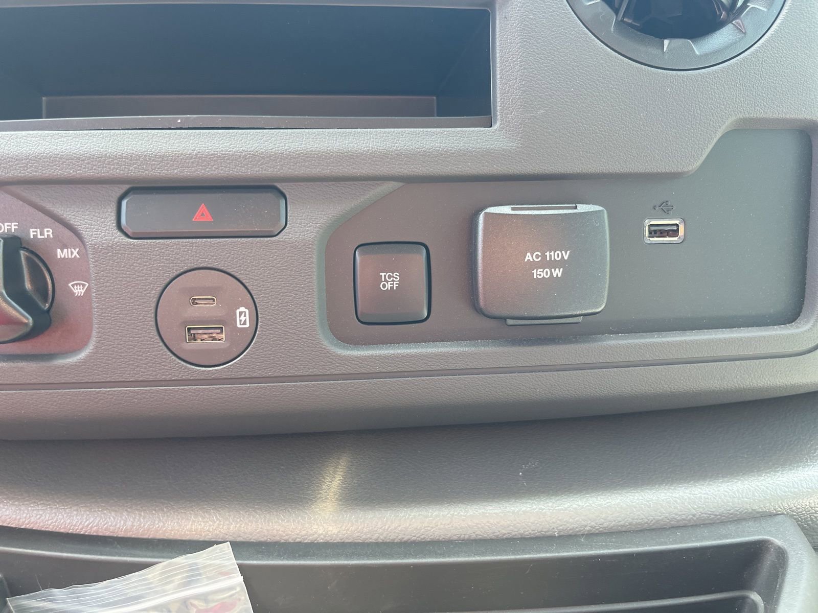 New 2026 Ford E-350 and Econoline 350 Super Duty w/ Power Equipment Group image 18