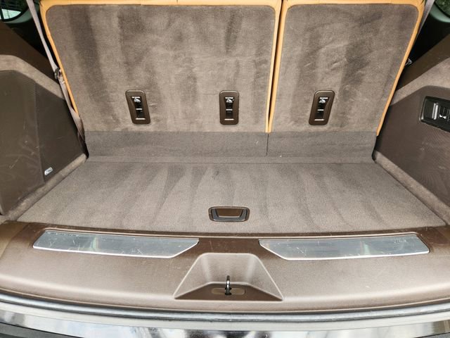 Used 2021 Cadillac Escalade Sport RWD image 33