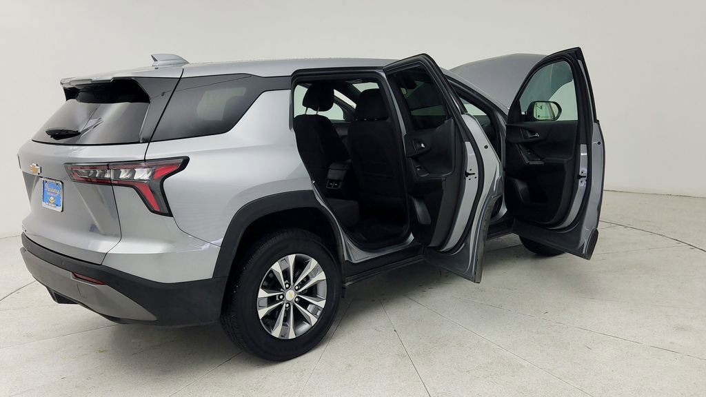 Certified 2025 Chevrolet Equinox LT FWD image 13