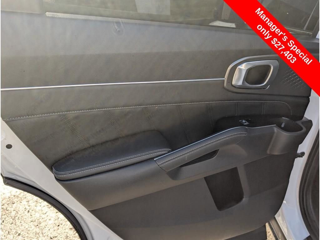 Used 2022 Kia Sorento SX image 10