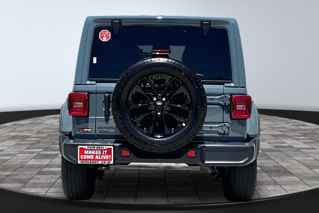 Used 2025 Jeep Wrangler Unlimited Sahara AWD/4WD image 23