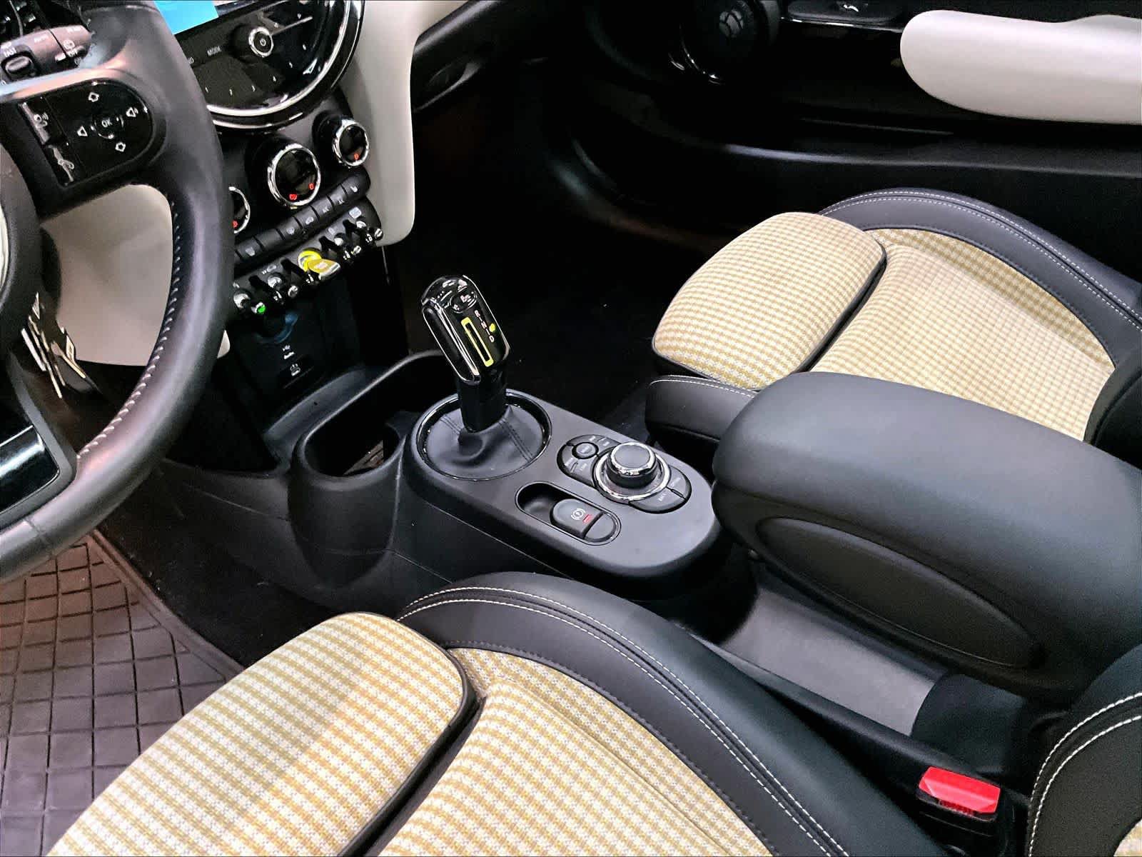 Used 2024 MINI Cooper SE FWD image 19