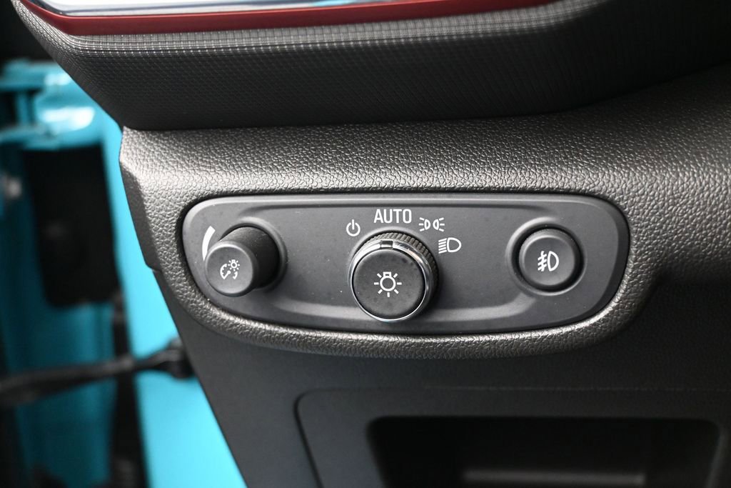 Used 2021 Chevrolet TrailBlazer RS w/ Sun and Liftgate Package FWD image 36