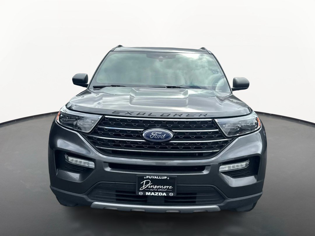 Used 2020 Ford Explorer XLT w/ Equipment Group 202A AWD/4WD image 8