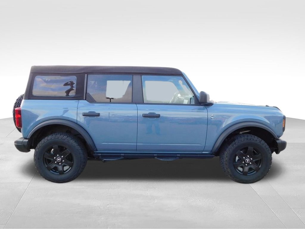 New 2024 Ford Bronco Black Diamond AWD/4WD image 2