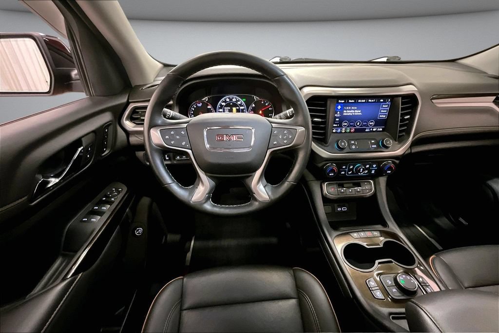 Used 2023 GMC Acadia AT4 w/ Technology Package AWD/4WD image 8