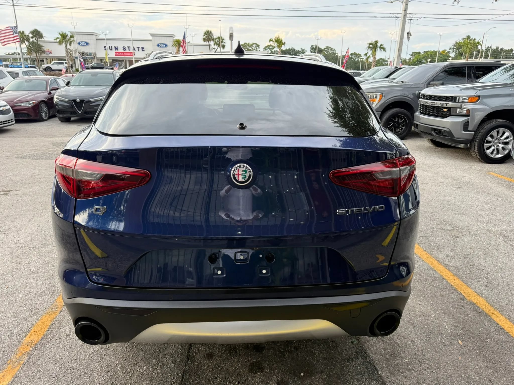 Used 2018 Alfa Romeo Stelvio AWD image 6
