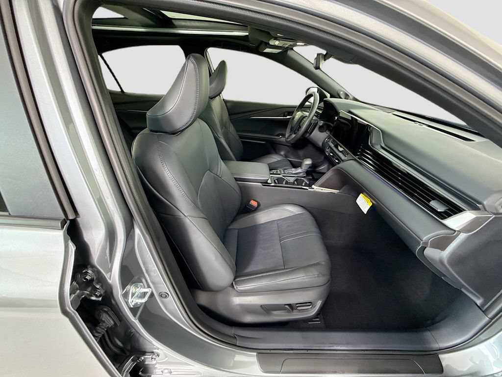 Used 2025 Toyota Camry XSE w/ Premium Package FWD image 20