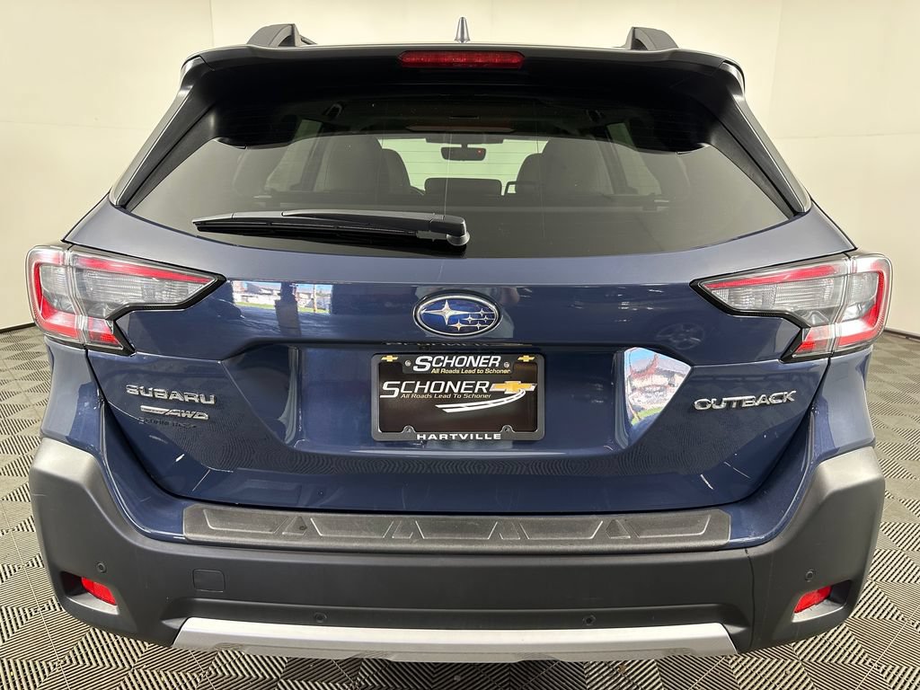 Used 2025 Subaru Outback Limited AWD/4WD image 4