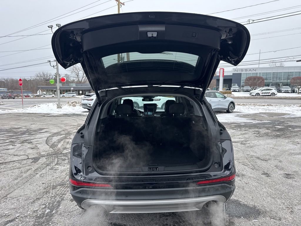 Used 2022 Lincoln Corsair AWD w/ Equipment Group 101A image 7